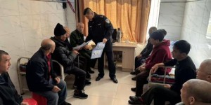 暖心走进老年公寓 反诈守护夕阳平安