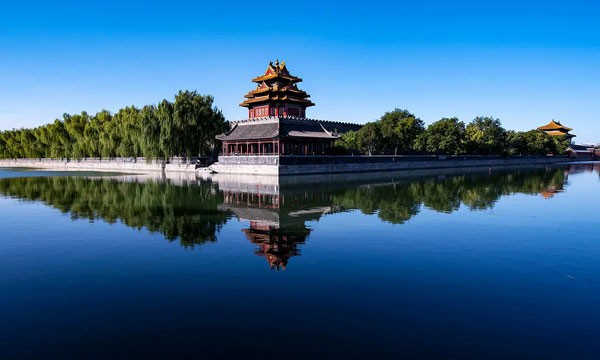 股权投资市场的领航者，白启德的投资哲学与成功之道