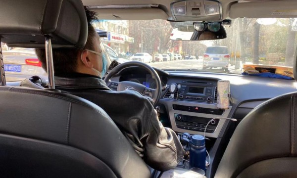 北京市交通委收到八旬老人表扬首汽约车司机王刚的手写信！